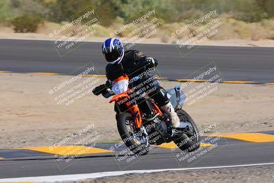 media/Oct-08-2022-SoCal Trackdays (Sat) [[1fc3beec89]]/Turn 10 (945am)/